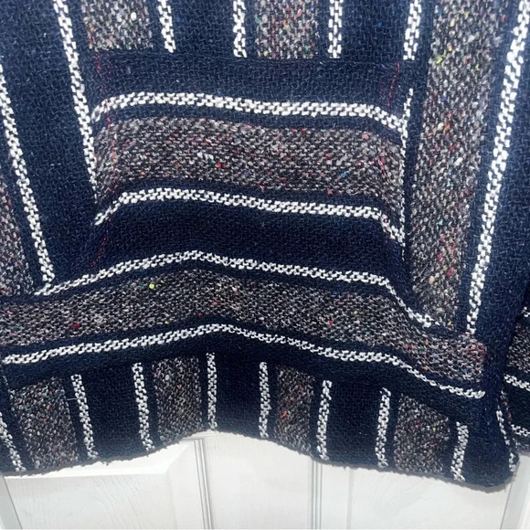 Subspecs pullover sweater w hood - Picture 5 of 5